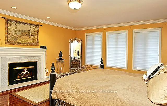 1426 Lorne Park Rd — Photo 18