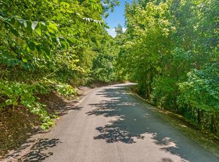 2 Shoreside Dr, Smithville, TN 37166