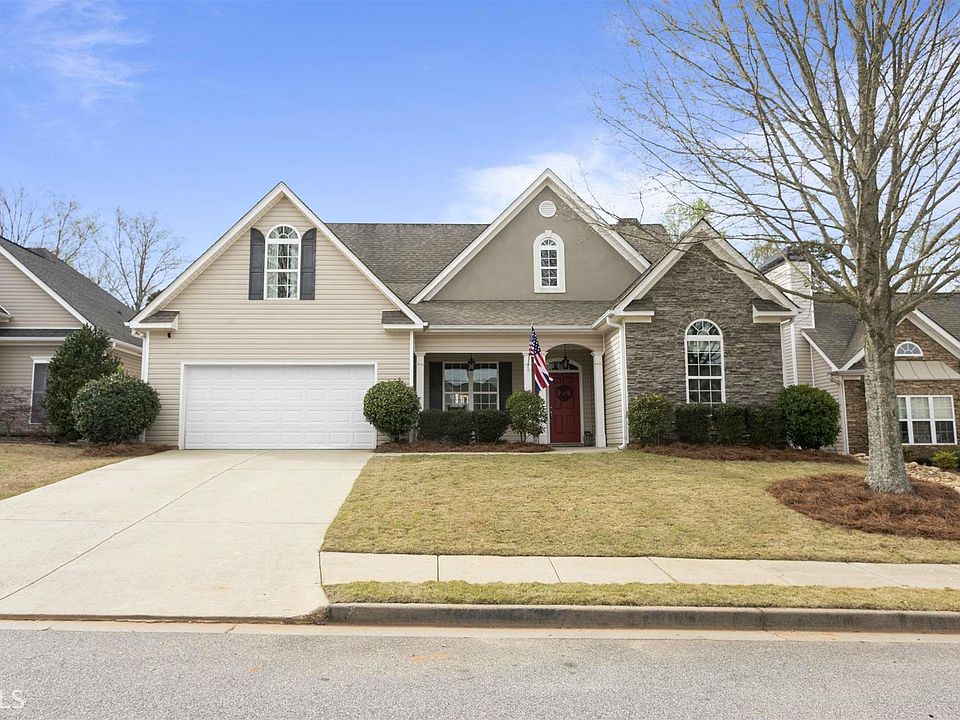 1st image of 47 Village Park Dr