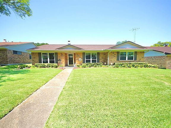 2nd image of 2625 Montclair Ln