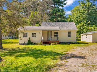 6555 Bunker Rd, Fort Gratiot, MI 48059