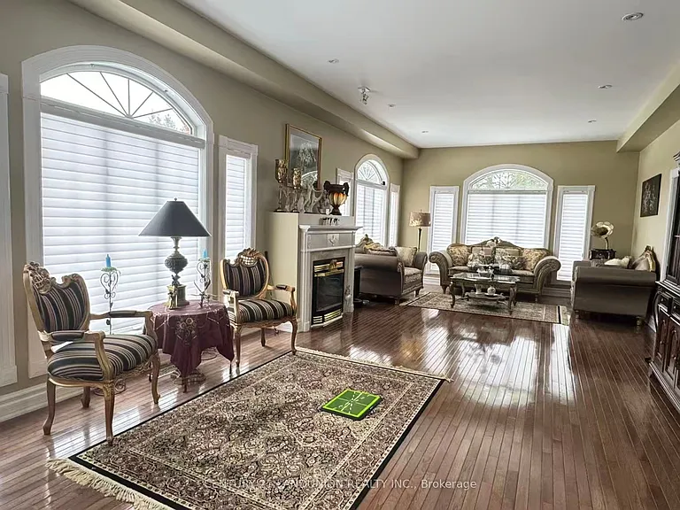 5 Dafoe Ct — Photo 4