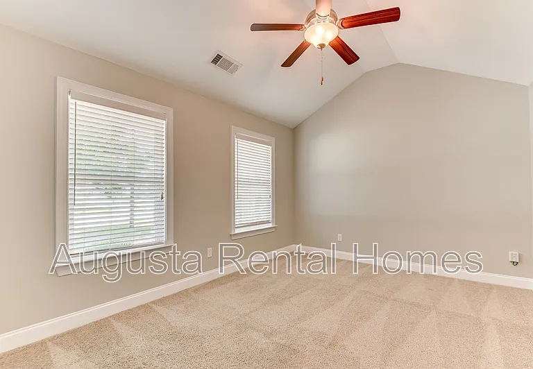 907 Linsmore Ave — Photo 34