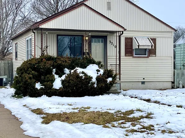 3210 8th Ave, Council Bluffs, IA 51501