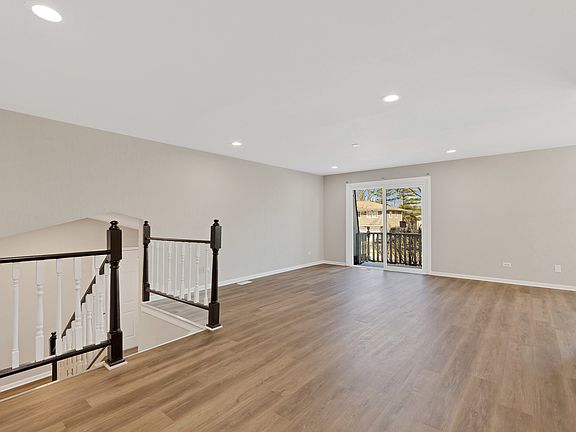 3rd image of 2131 Osage Ln