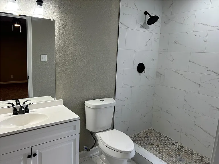 220 N Bernice Dr — Photo 14