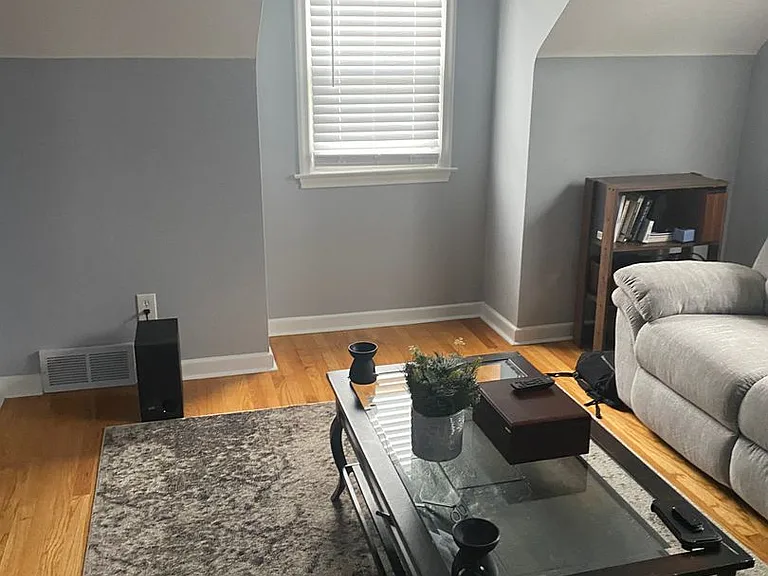 448-450 Alter — Photo 3