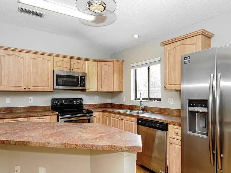 1001 Pond Apple Ct — Photo 7