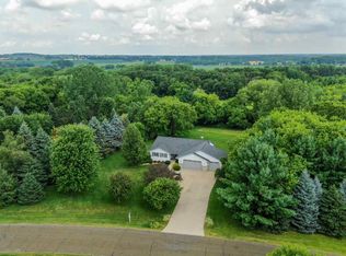 2760 Torbleau Rd, Sun Prairie, WI 53590