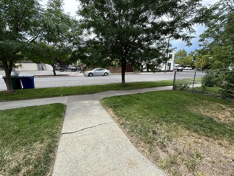 909 E Browning Ave #C — Photo 9