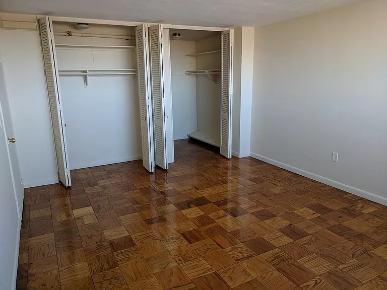 101 Monmouth St #902 — Photo 11