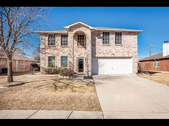 4th image of 2716 N Wavecrest Ct