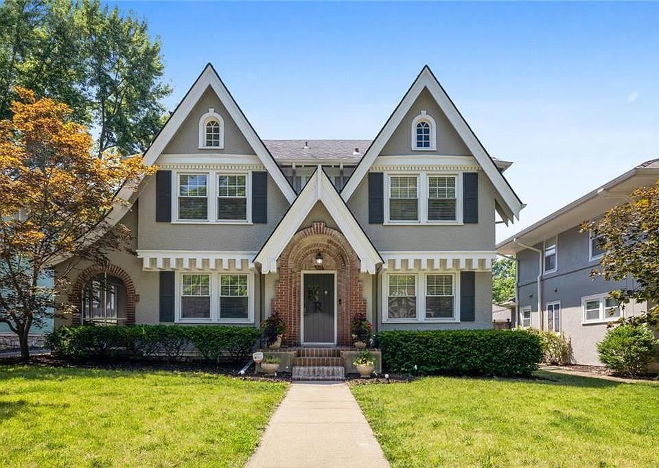 1st image of 841 W Gregory Blvd