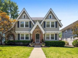 841 W Gregory Blvd, Kansas City, MO 64114