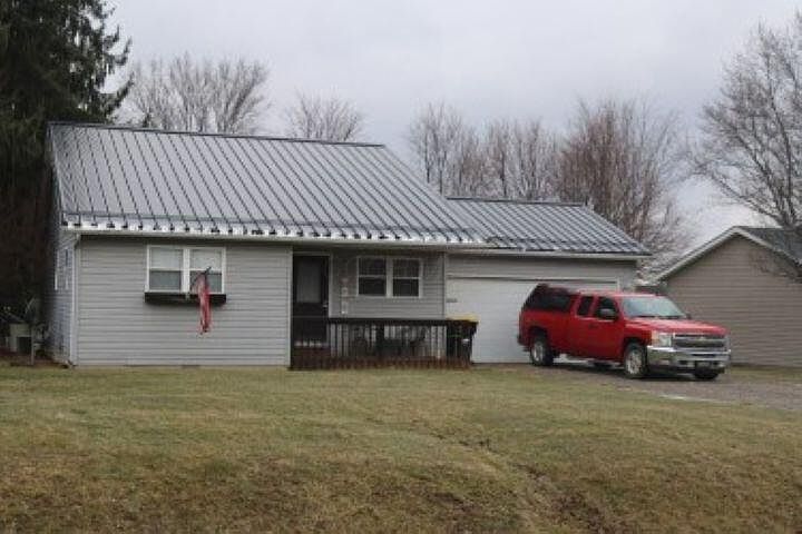 1st image of 1485 Apple Valley Dr