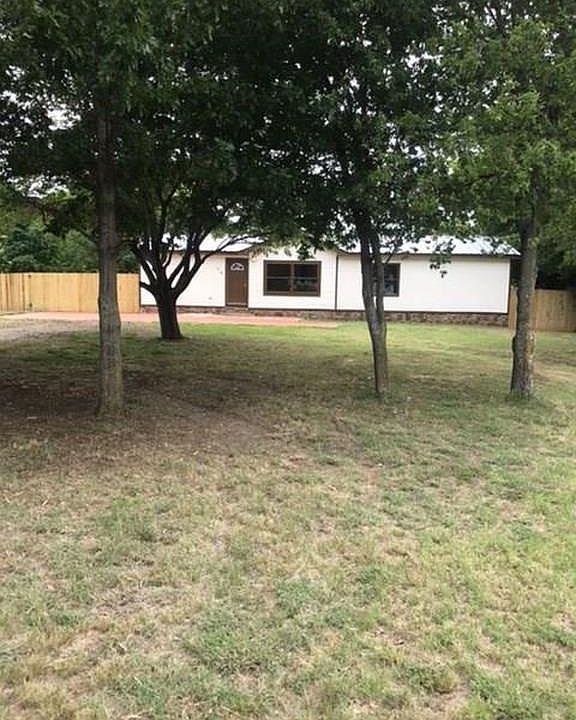 1st image of 16 Willow Bend Ct