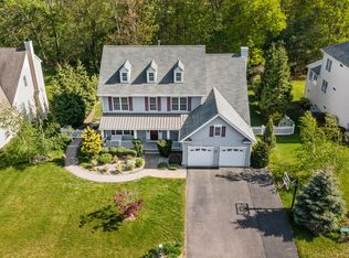 46 Hound Pack Cir, East Walpole, MA 02032