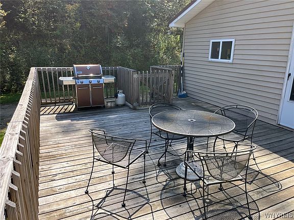 4th image of 2761 Friendship Ln