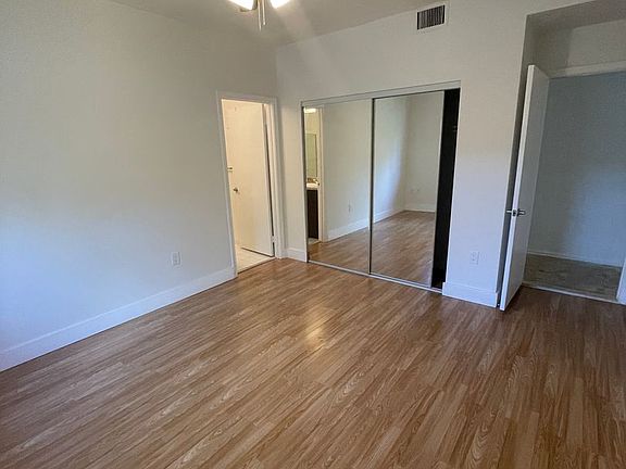 4th image of 1312 NE 105th St #11
