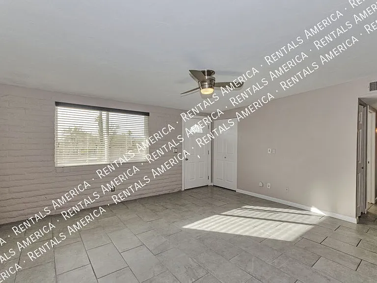 8532 N Rancho Catalina Dr — Photo 6