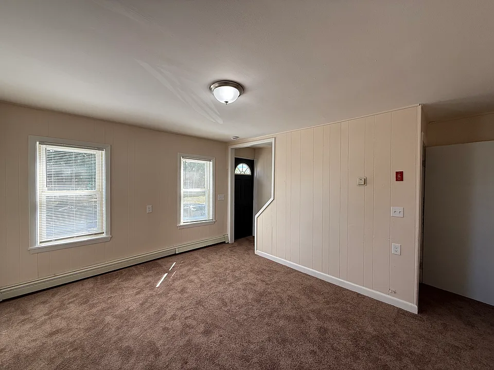 Living Room (1st Floor)