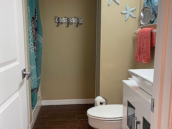 4th image of 1637 SE Paradise Cir #307