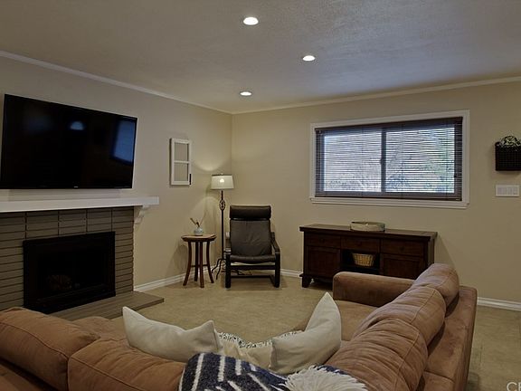 4th image of 921 Lolita Ave