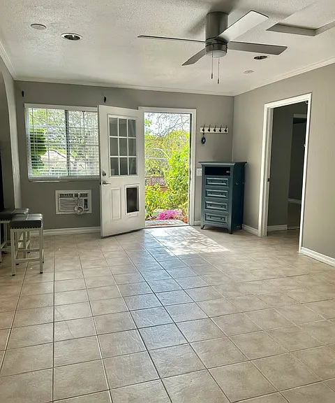 902 Encinitas Blvd — Photo 3