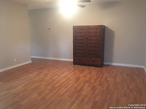 4th image of 4722 Casa Manana St