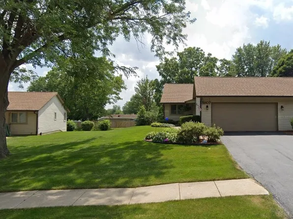 5907 Elaine Dr, Rockford, IL 61108