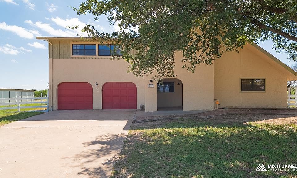 1st image of 131 Las Lomas Dr