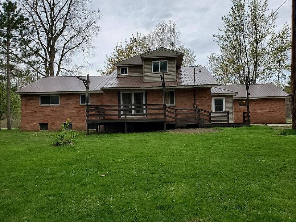 2nd image of 13304 N Center Rd