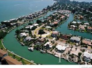 837 Limpet Dr, Sanibel, FL 33957