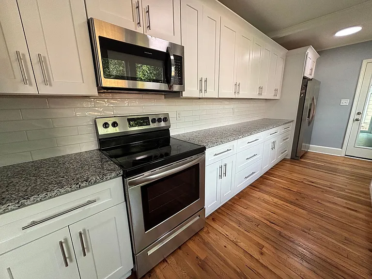 2613 Kiawah Ave — Photo 9