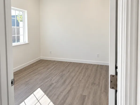 362 Pershing Dr, San Leandro, CA 94577