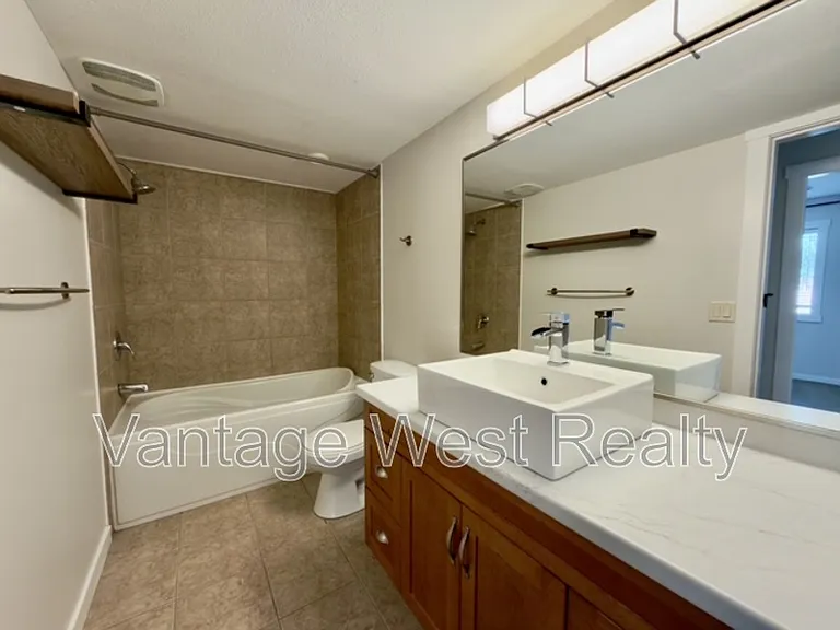 2866 Auburn Rd #1 — Photo 10