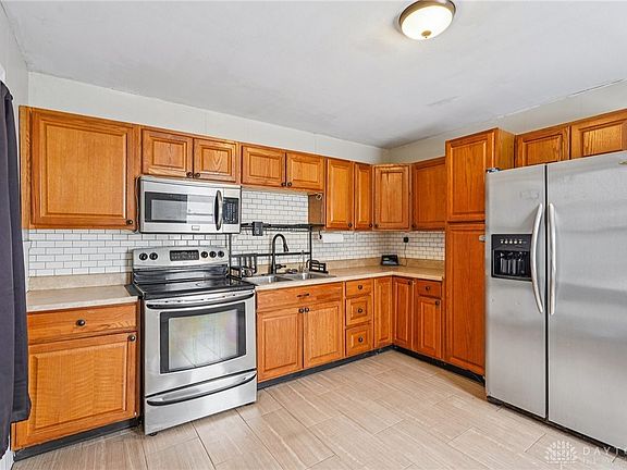 5th image of 1777 Kylemore Dr