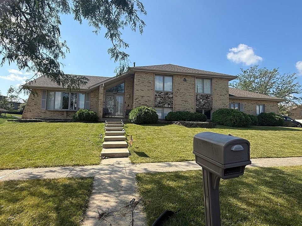 1st image of 4941 190th St