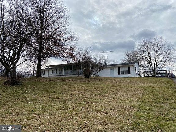 3rd image of 6425 Middleway Pike