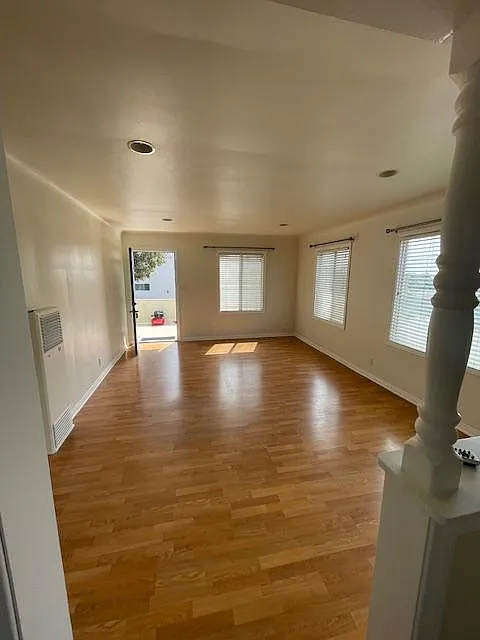 Large and bright living room