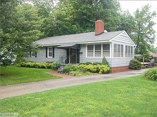 1st image of 3714 Manor Dr