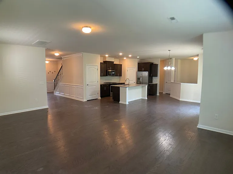 2109 Turling Way — Photo 4