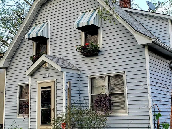 2909 41st Ave S, Minneapolis, MN 55406