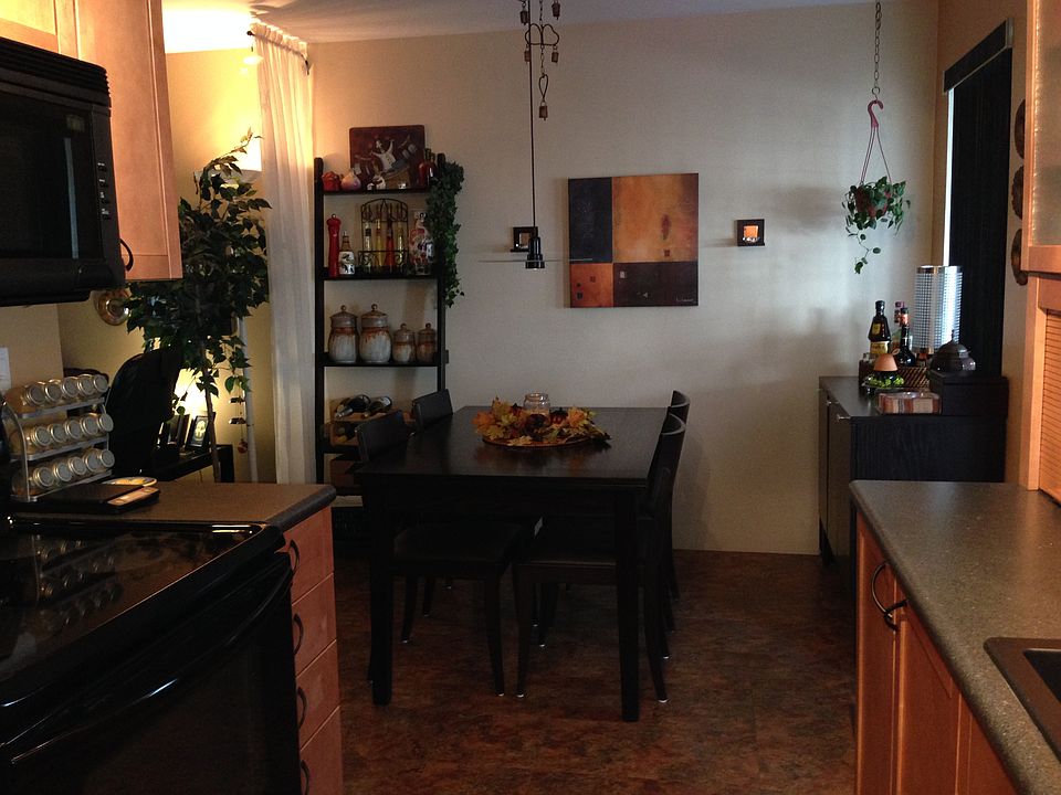 Dining 3