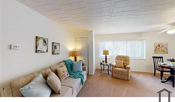 1 bed, 640 sqft, $1,149 — Photo 2