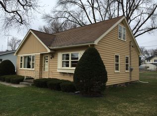 210 Francis Ct, Beaver Dam, WI 53916