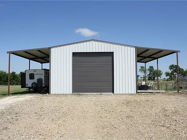8821 County Rd, Burlington, TX 76519