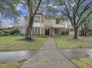 15918 Craighurst Dr, Houston, TX 77059