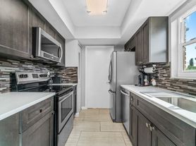 2037 S Seacrest Blvd, Boynton Beach, FL