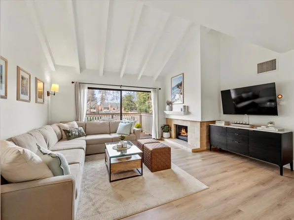 524 Woodside Oaks APT 8, Sacramento, CA 95825